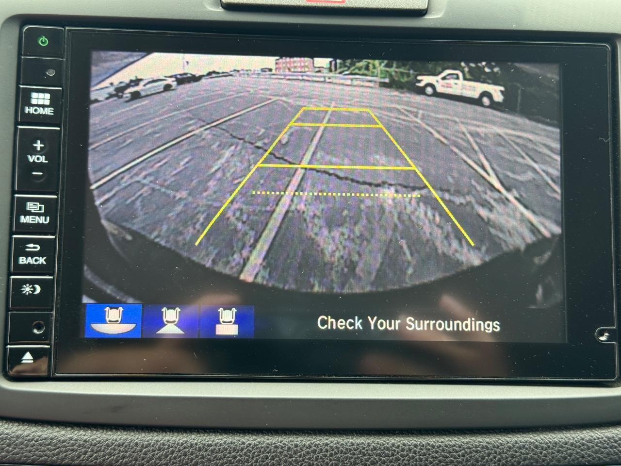 Honda CR-V Vehicle Full-screen Gallery Image 25