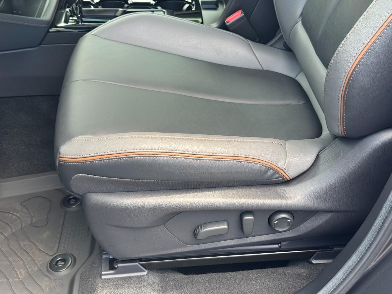 Subaru Forester Vehicle Full-screen Gallery Image 18
