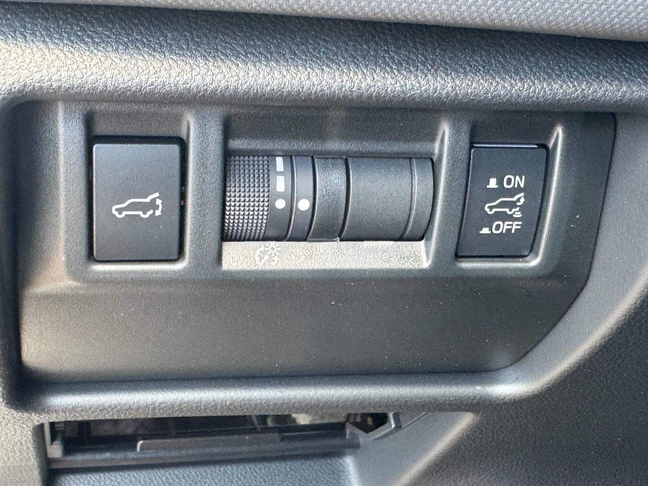 Subaru Forester Vehicle Full-screen Gallery Image 19
