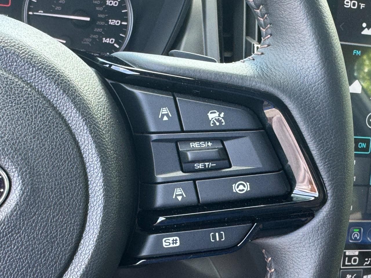 Subaru Forester Vehicle Full-screen Gallery Image 21