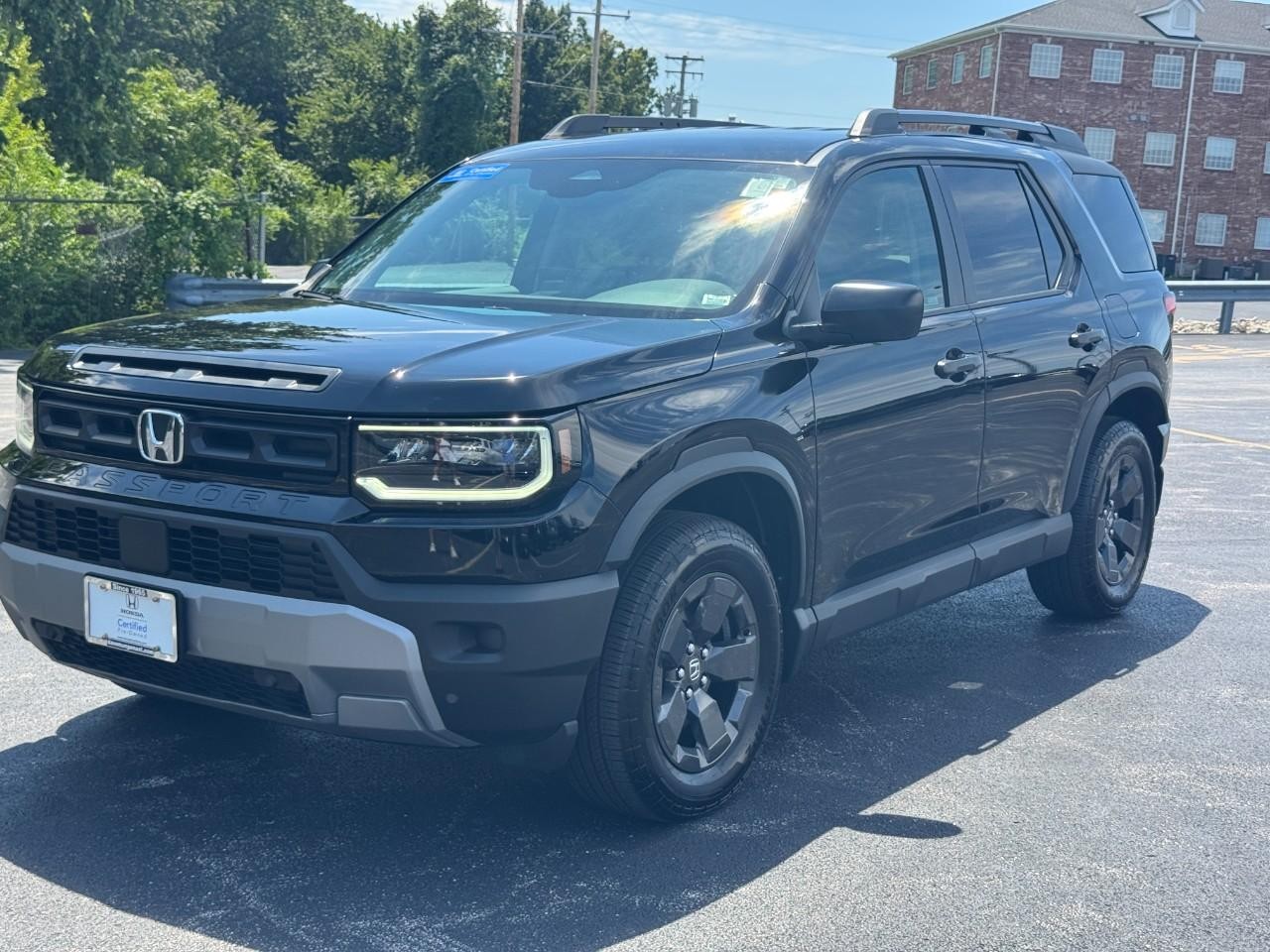 Honda Passport Vehicle Full-screen Gallery Image 09