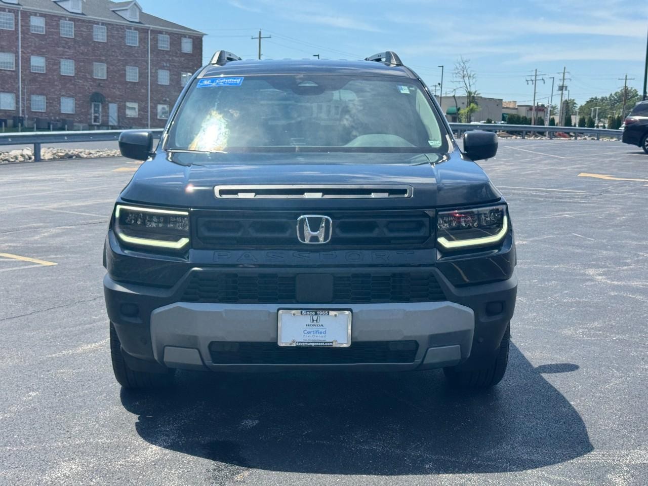 Honda Passport Vehicle Full-screen Gallery Image 10