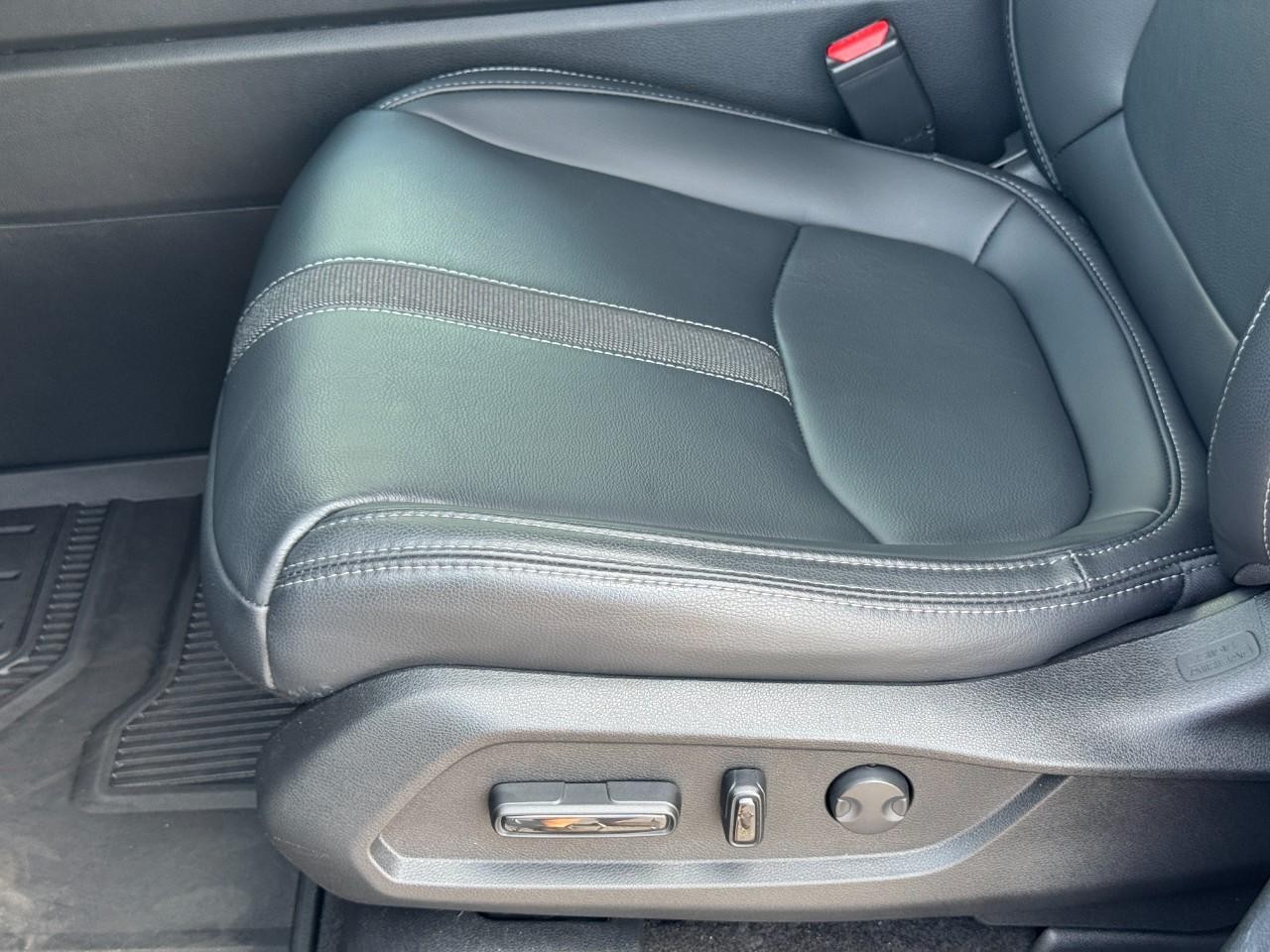 Honda Passport Vehicle Full-screen Gallery Image 17