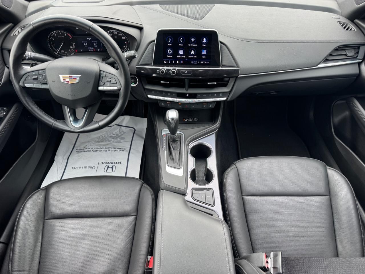 Cadillac CT4 Vehicle Full-screen Gallery Image 12