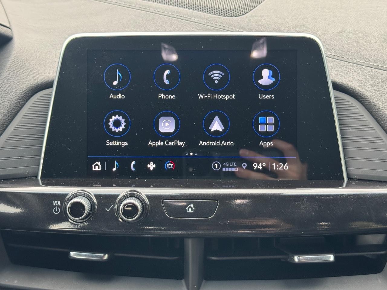 Cadillac CT4 Vehicle Full-screen Gallery Image 14