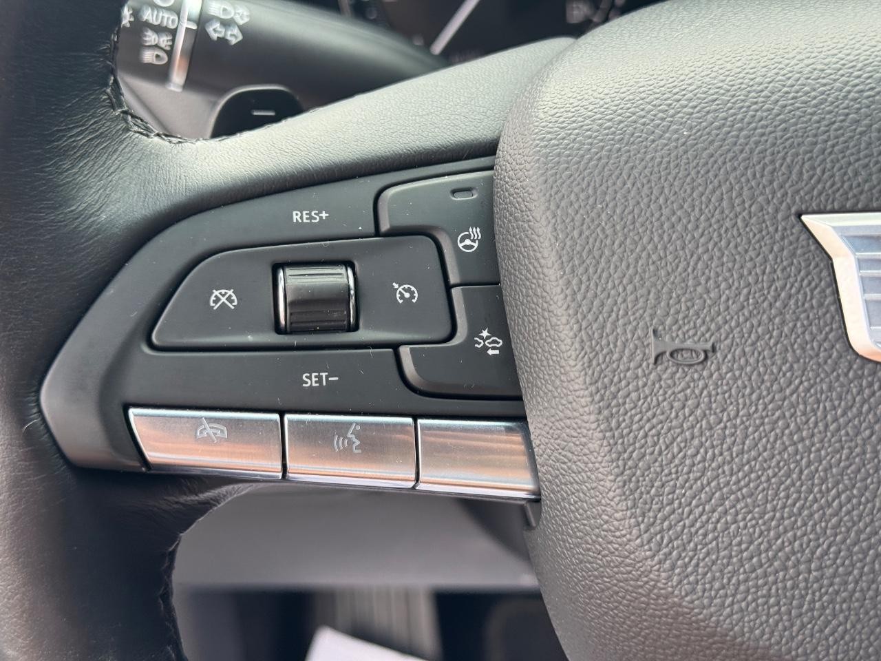 Cadillac CT4 Vehicle Full-screen Gallery Image 21