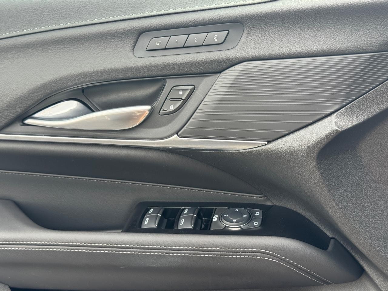 Cadillac CT4 Vehicle Full-screen Gallery Image 25