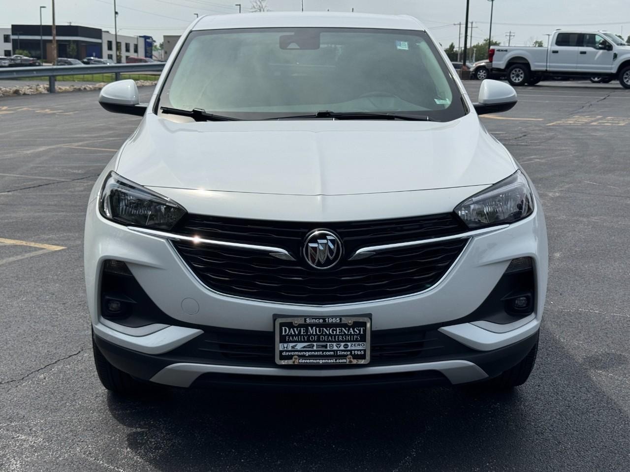 Buick Encore GX Vehicle Full-screen Gallery Image 11