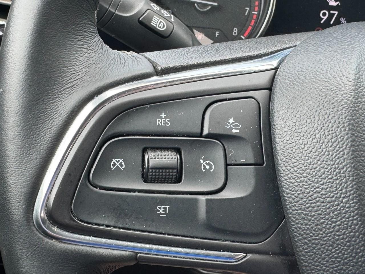 Buick Encore GX Vehicle Full-screen Gallery Image 20