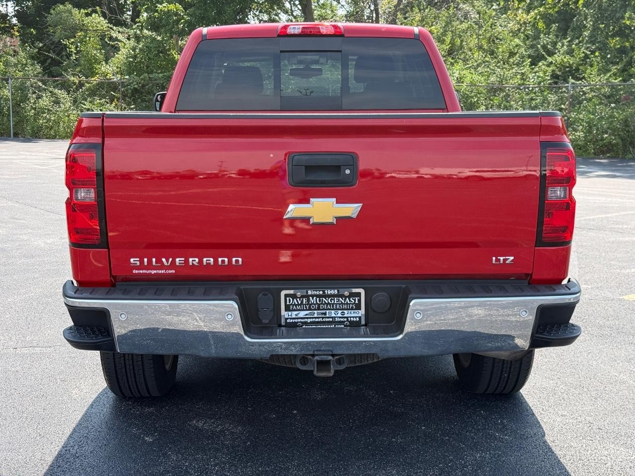 Chevrolet Silverado 1500 Vehicle Full-screen Gallery Image 05