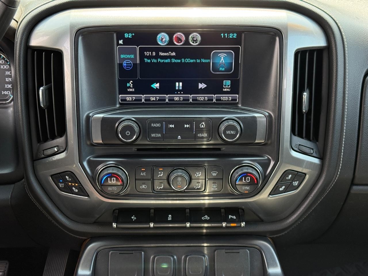 Chevrolet Silverado 1500 Vehicle Full-screen Gallery Image 14