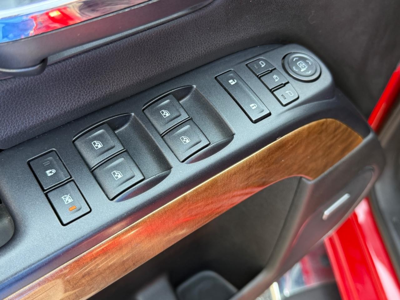 Chevrolet Silverado 1500 Vehicle Full-screen Gallery Image 15