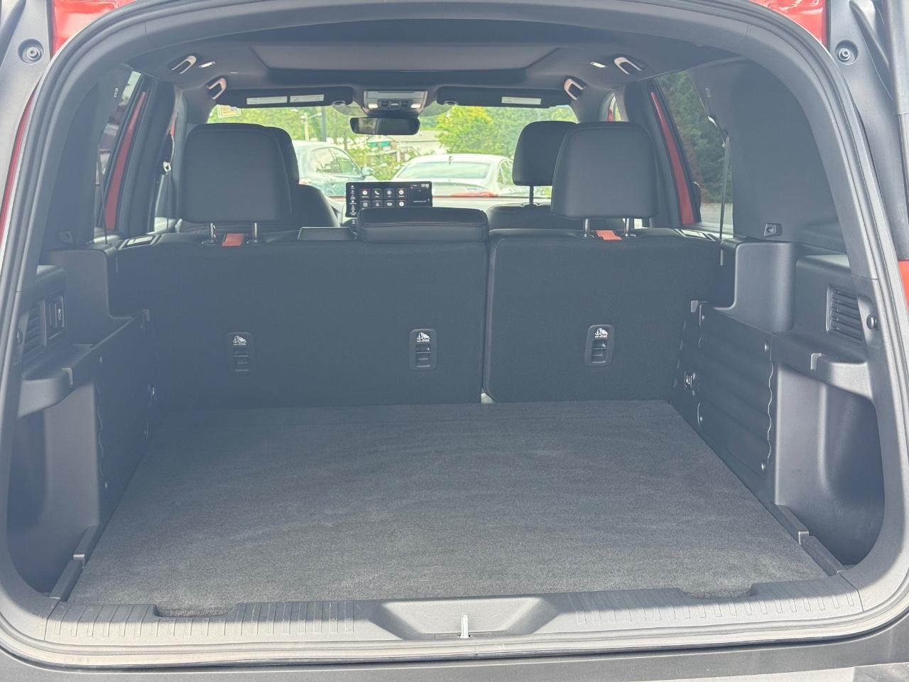 Honda Passport Vehicle Full-screen Gallery Image 05
