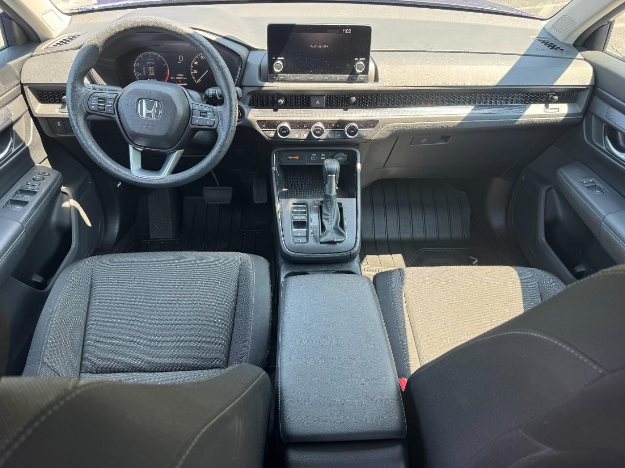 Honda CR-V Vehicle Full-screen Gallery Image 13