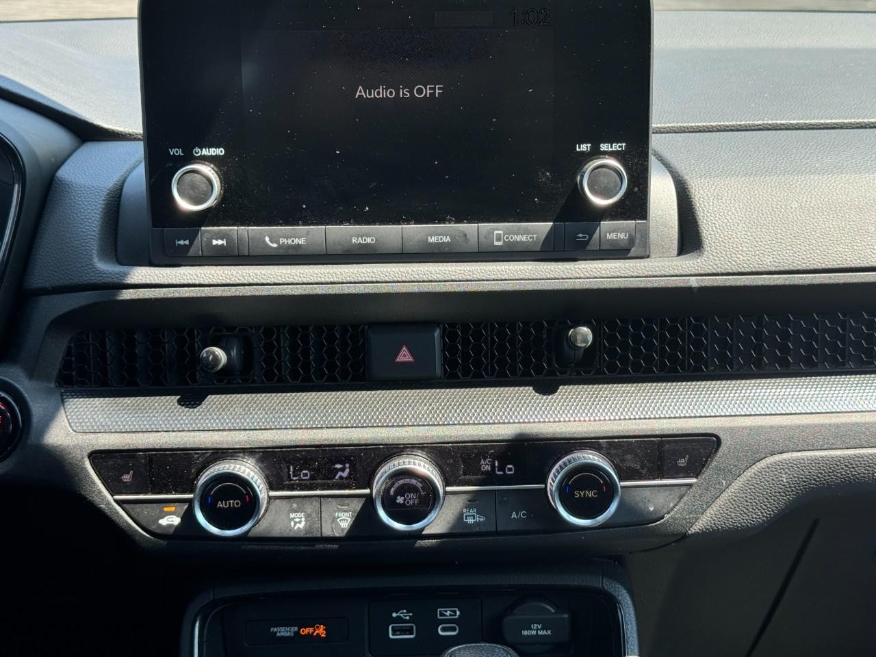 Honda CR-V Vehicle Full-screen Gallery Image 15