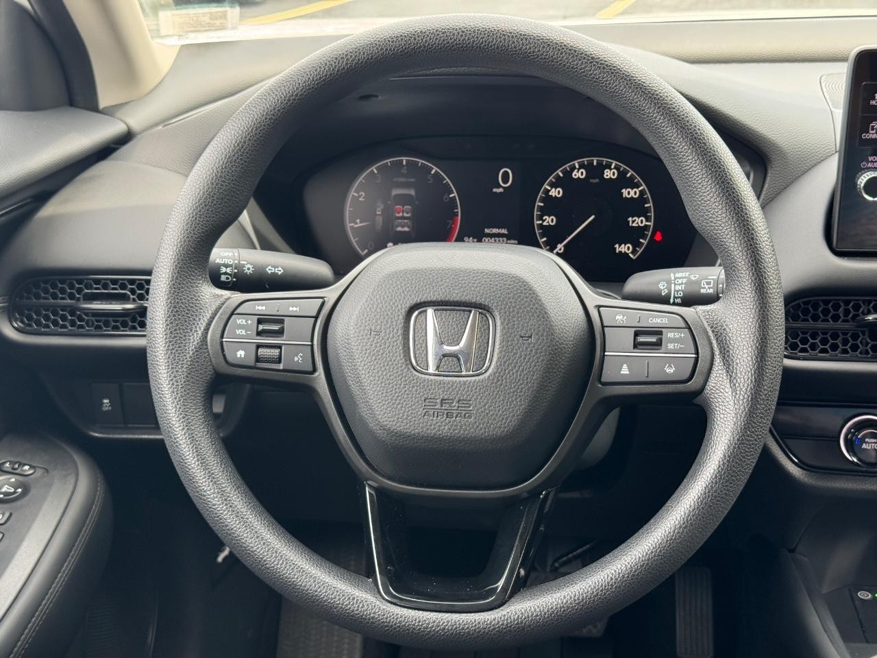 Honda HR-V Vehicle Full-screen Gallery Image 13