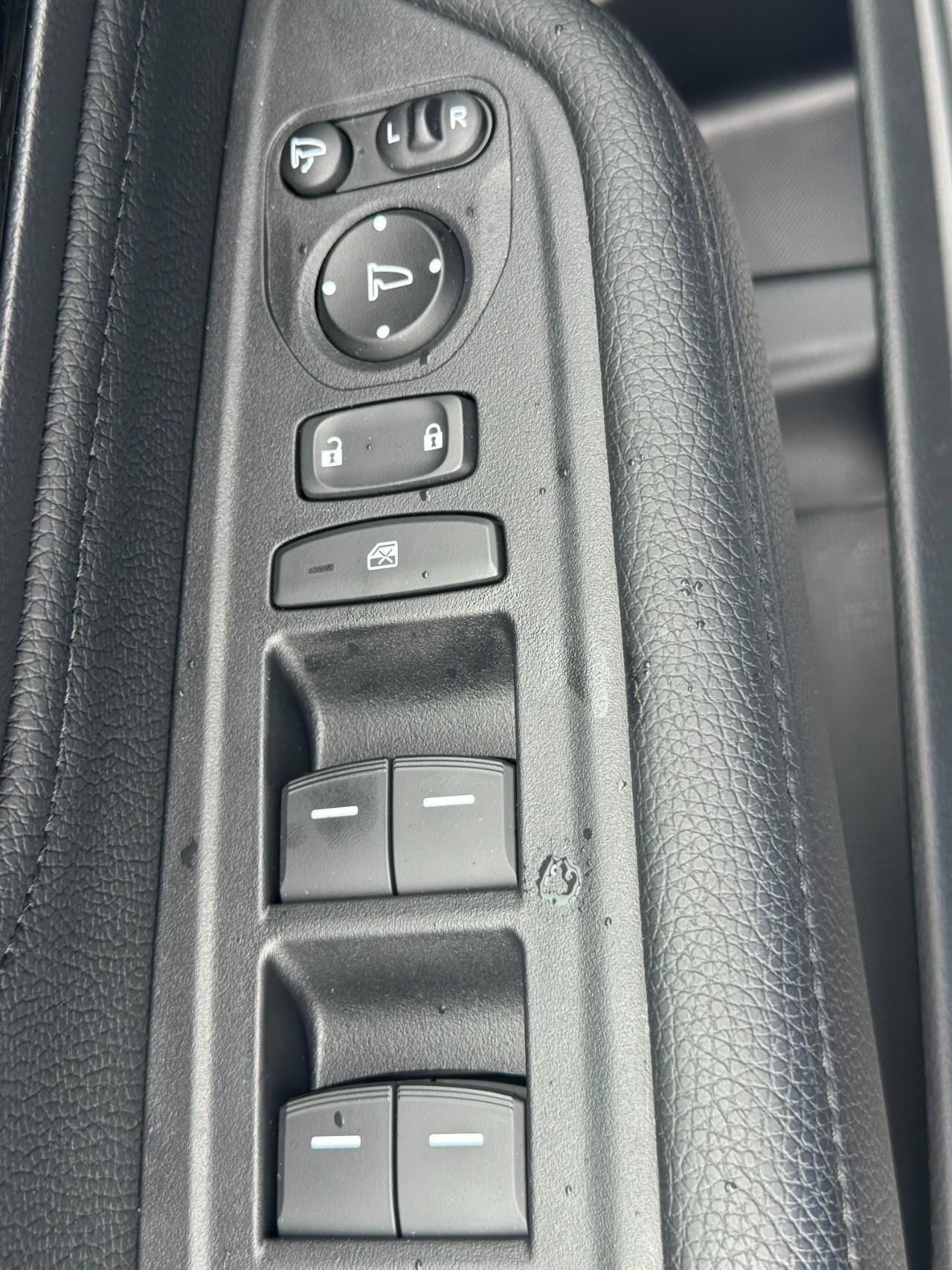 Honda Odyssey Vehicle Full-screen Gallery Image 17