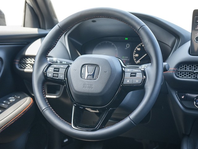 Honda HR-V Vehicle Full-screen Gallery Image 11
