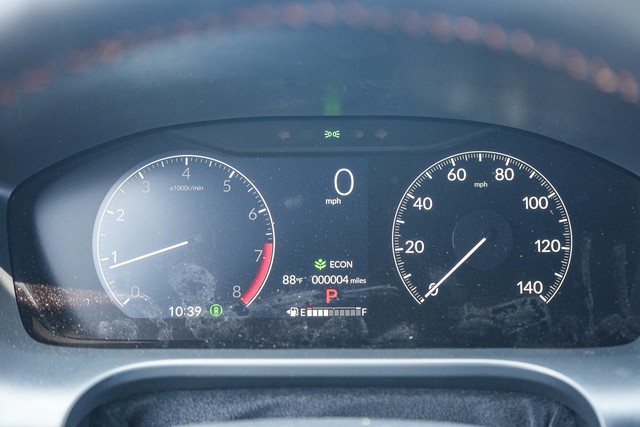 Honda HR-V Vehicle Full-screen Gallery Image 14