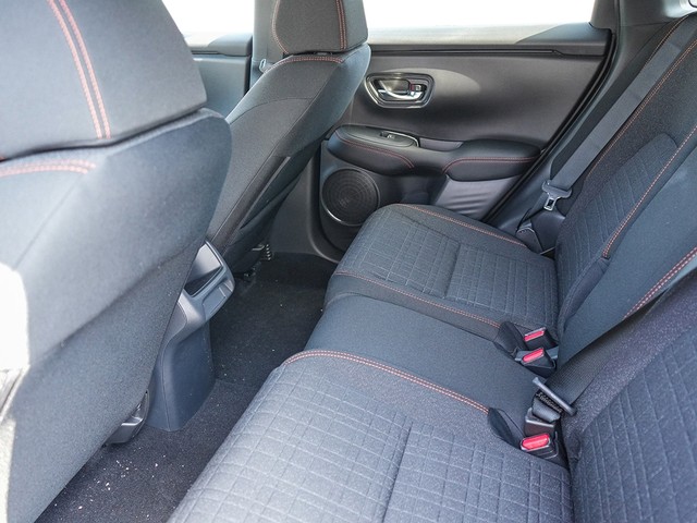 Honda HR-V Vehicle Full-screen Gallery Image 20