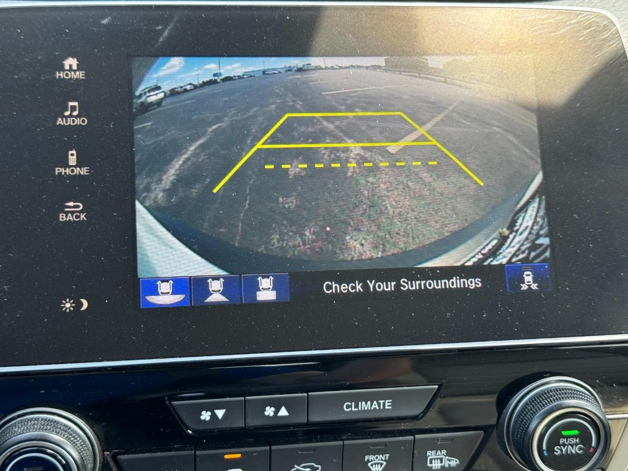Honda CR-V Vehicle Full-screen Gallery Image 24