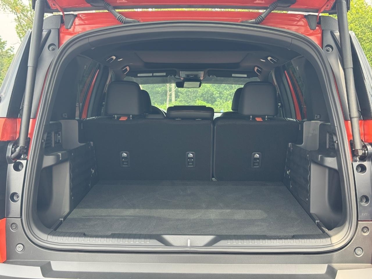 Honda Passport Vehicle Full-screen Gallery Image 05