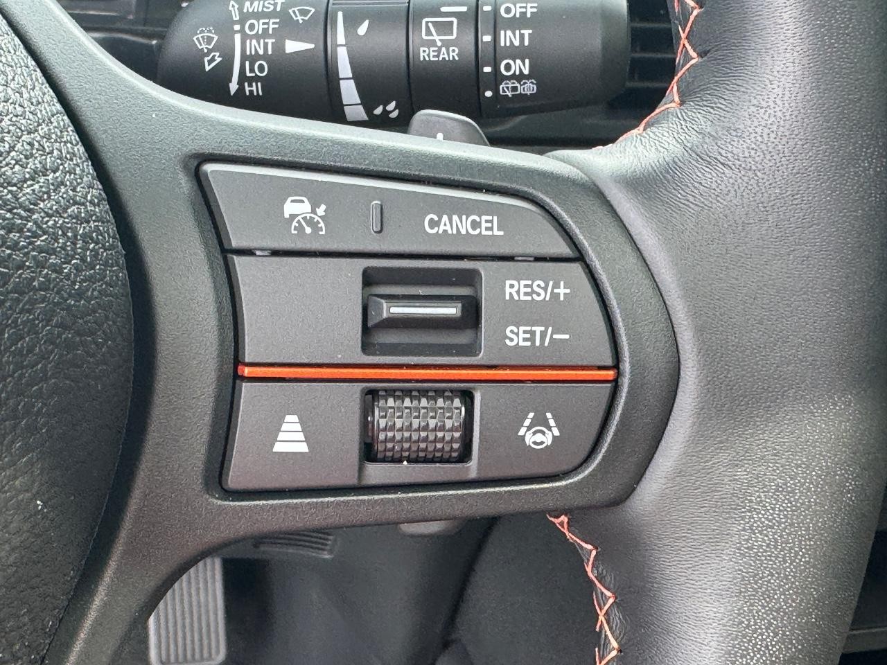 Honda Passport Vehicle Full-screen Gallery Image 23