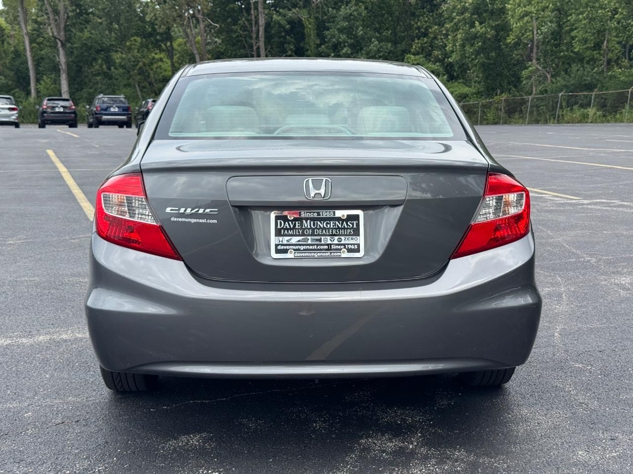 Honda Civic Sedan Vehicle Full-screen Gallery Image 06
