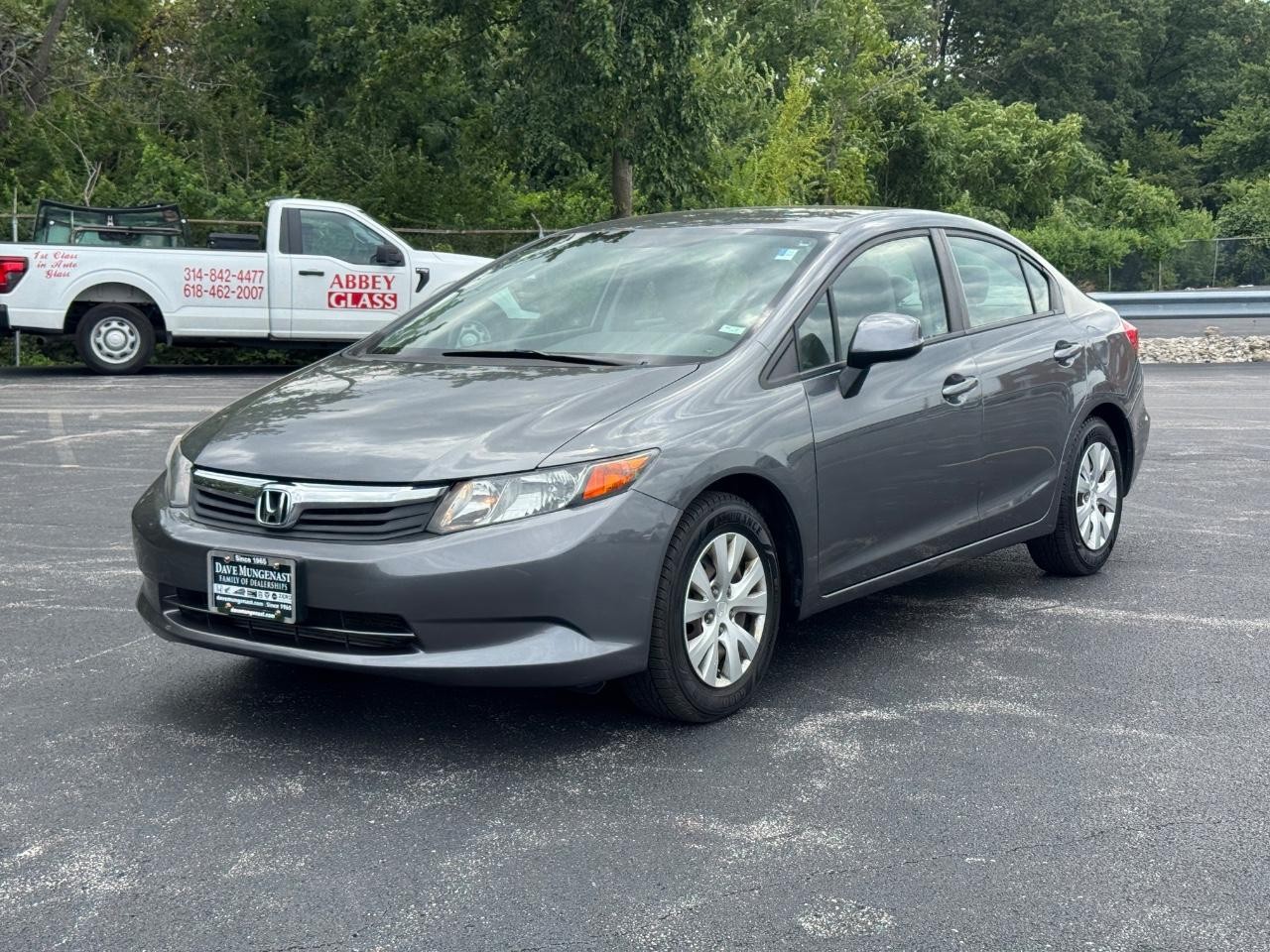 Honda Civic Sedan Vehicle Full-screen Gallery Image 09