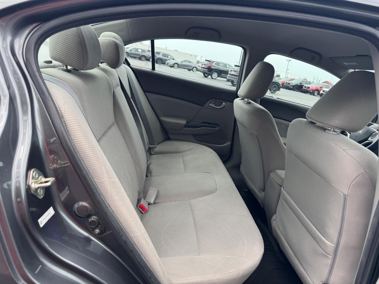Honda Civic Sedan Vehicle Full-screen Gallery Image 11