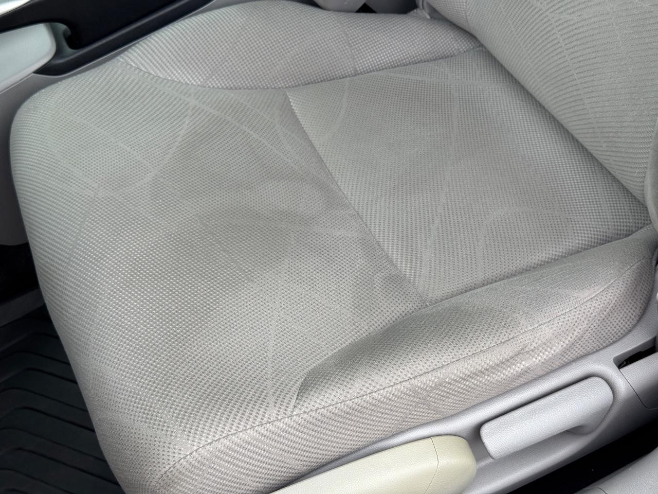 Honda Civic Sedan Vehicle Full-screen Gallery Image 25