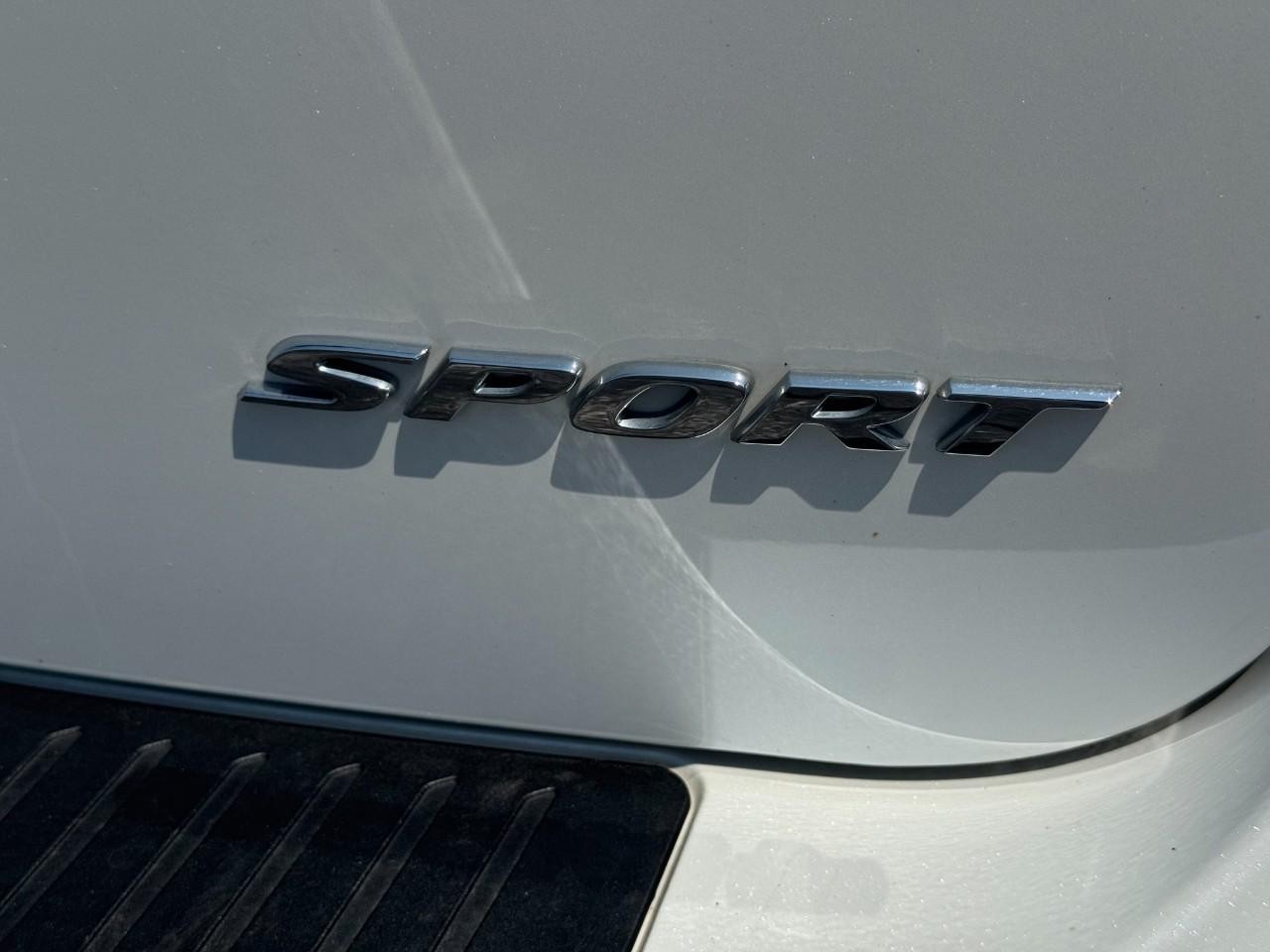 Honda Odyssey Vehicle Full-screen Gallery Image 05