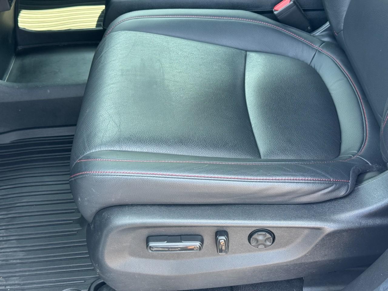 Honda Odyssey Vehicle Full-screen Gallery Image 17