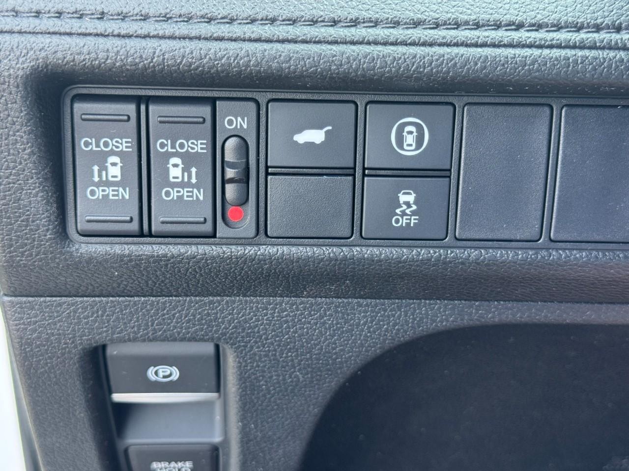 Honda Odyssey Vehicle Full-screen Gallery Image 20