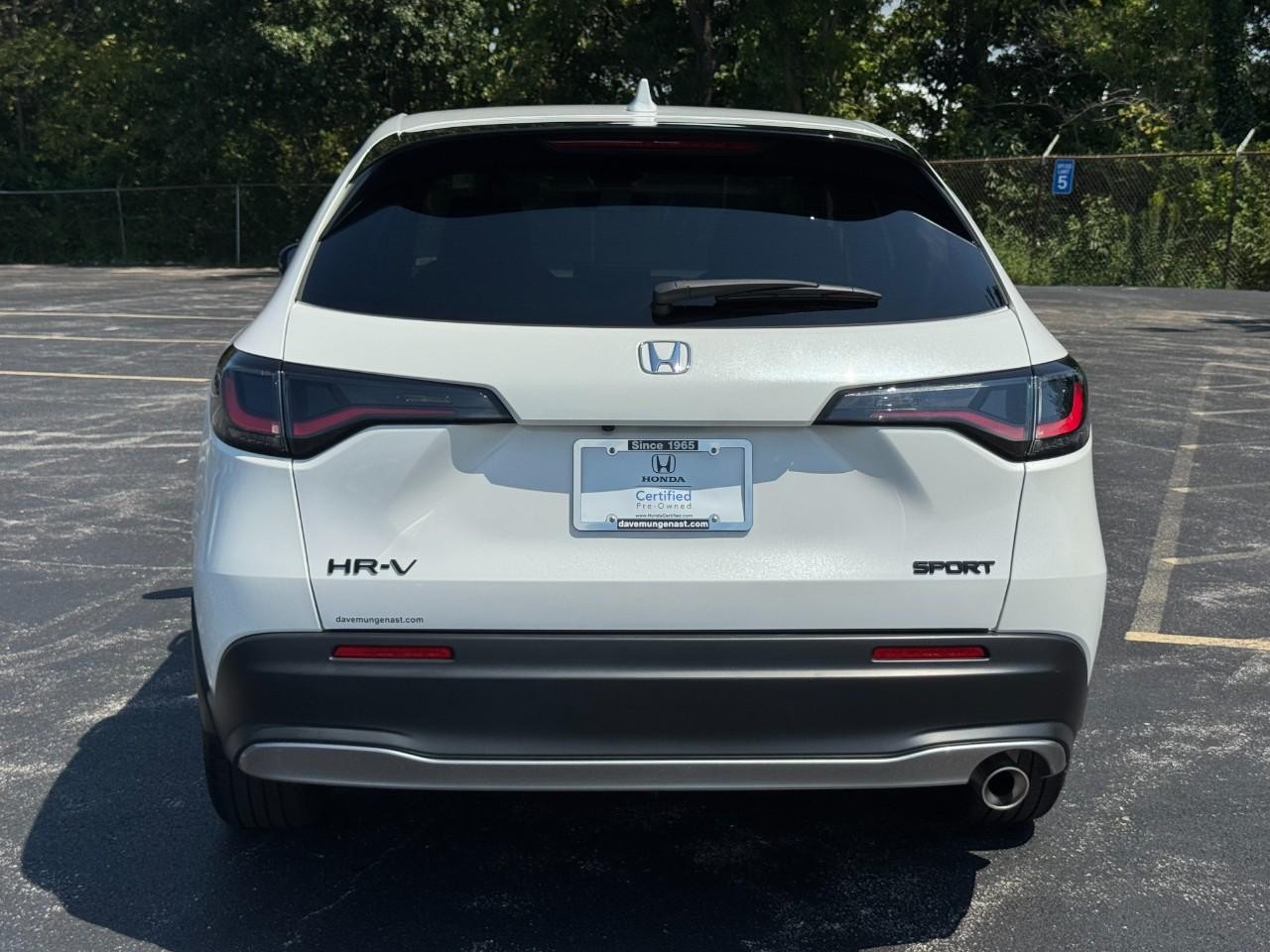 Honda HR-V Vehicle Full-screen Gallery Image 07