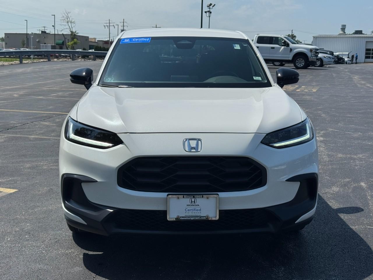 Honda HR-V Vehicle Full-screen Gallery Image 11