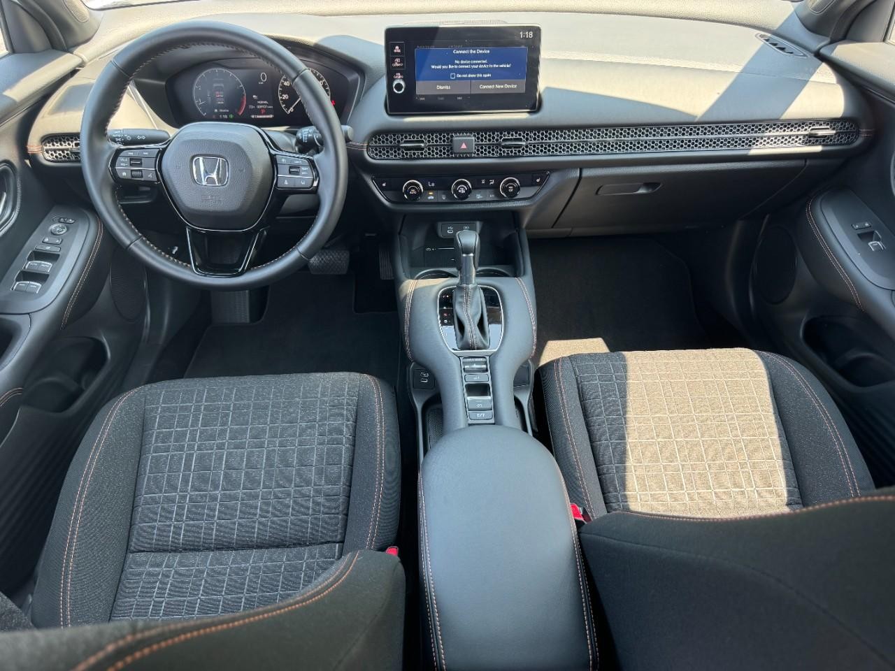 Honda HR-V Vehicle Full-screen Gallery Image 13