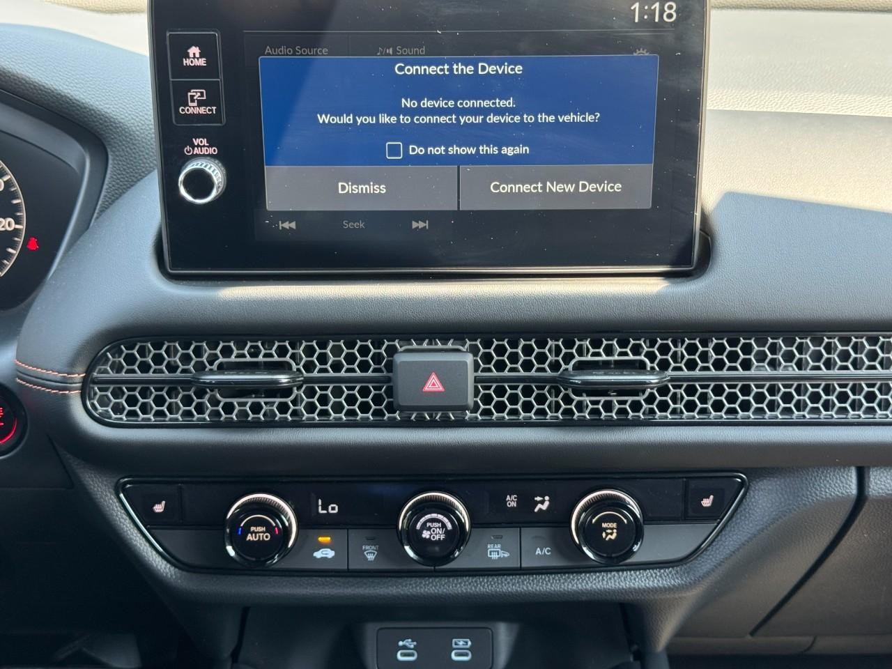 Honda HR-V Vehicle Full-screen Gallery Image 15