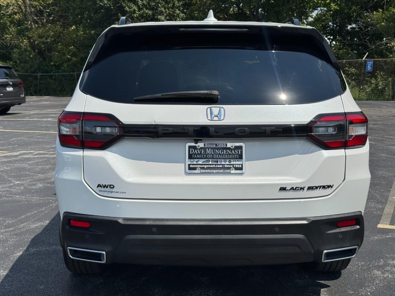 Honda Pilot Vehicle Full-screen Gallery Image 07