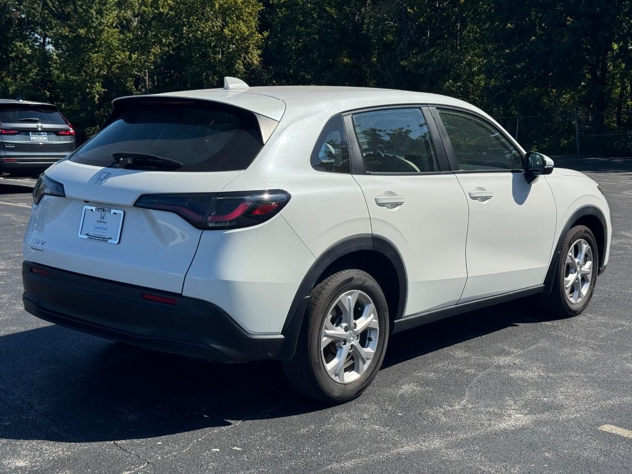 Honda HR-V Vehicle Full-screen Gallery Image 04