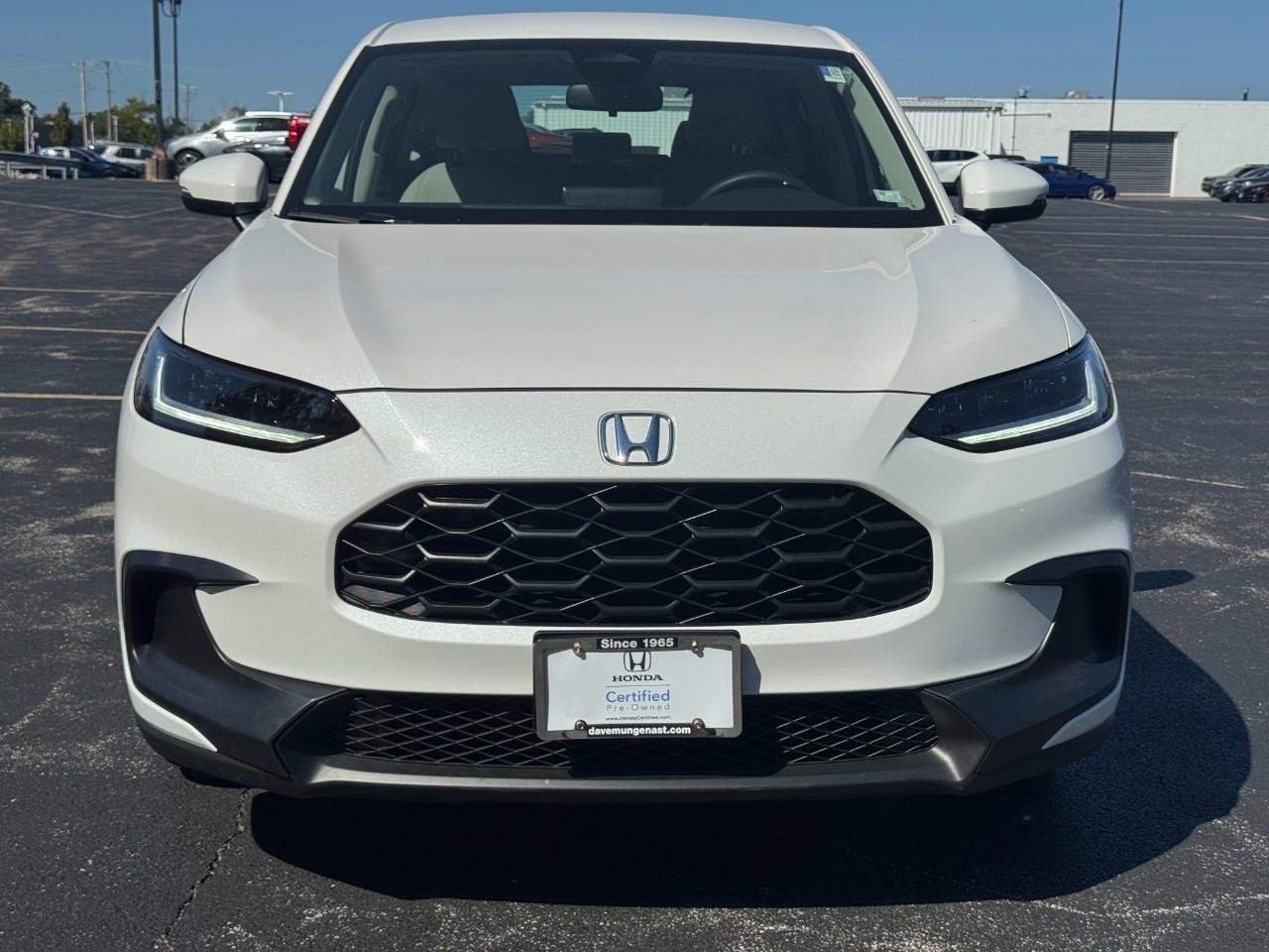 Honda HR-V Vehicle Full-screen Gallery Image 10