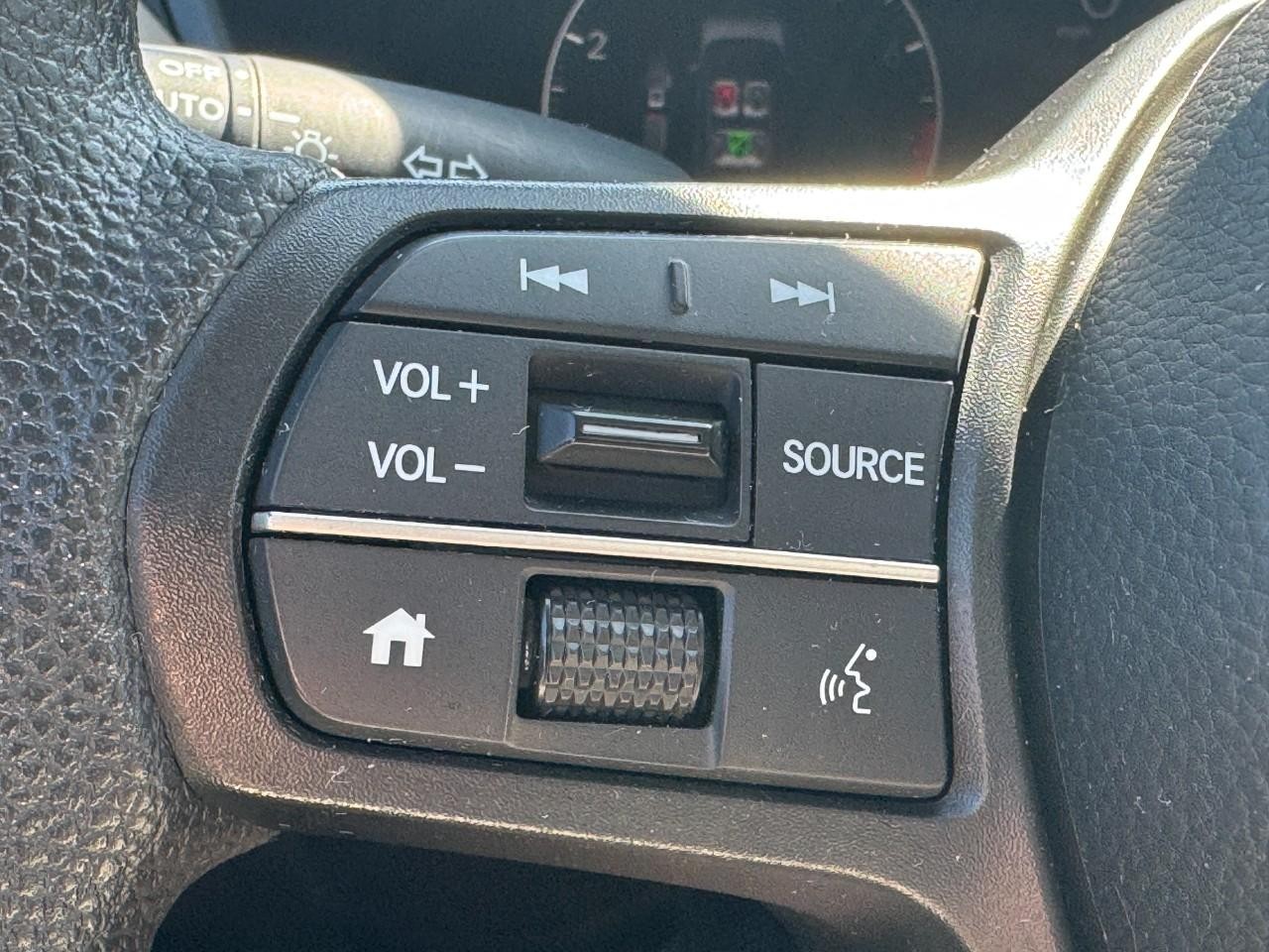 Honda HR-V Vehicle Full-screen Gallery Image 19