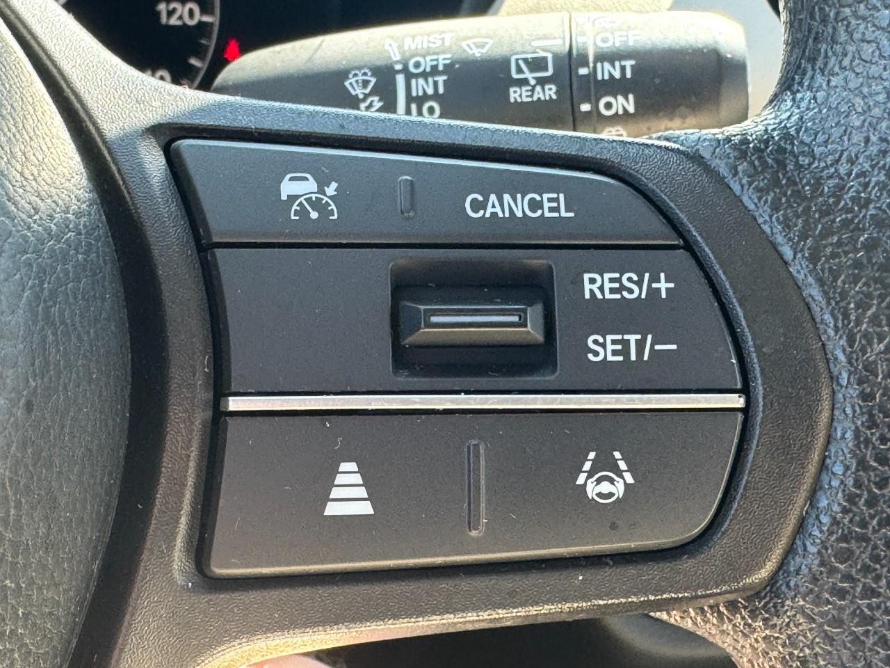Honda HR-V Vehicle Full-screen Gallery Image 20