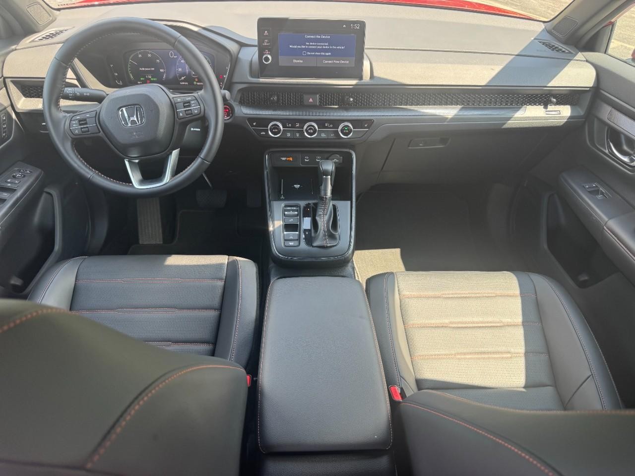 Honda CR-V Hybrid Vehicle Full-screen Gallery Image 14