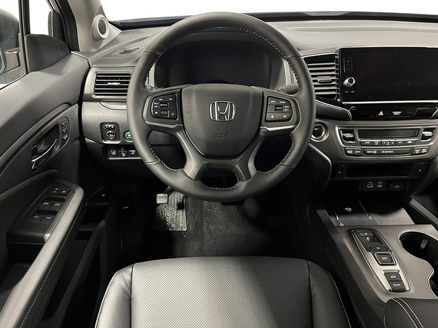 Honda Ridgeline Vehicle Full-screen Gallery Image 16