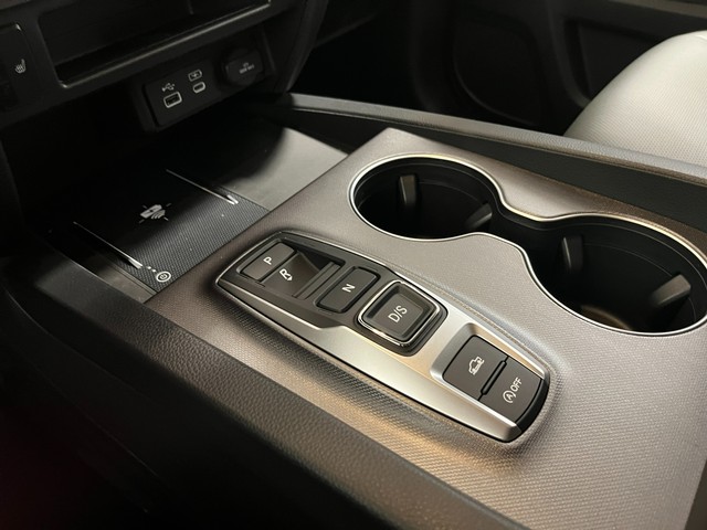 Honda Ridgeline Vehicle Full-screen Gallery Image 21