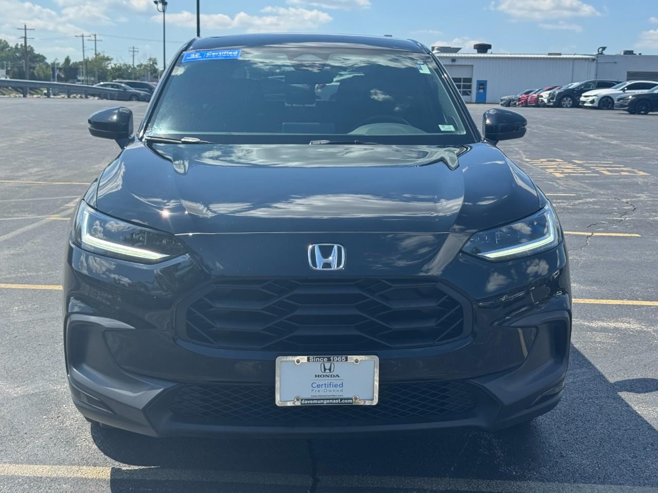 Honda HR-V Vehicle Full-screen Gallery Image 11