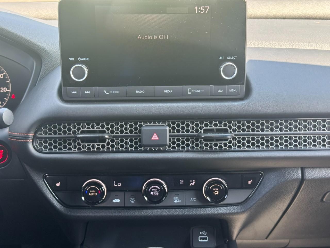 Honda HR-V Vehicle Full-screen Gallery Image 15
