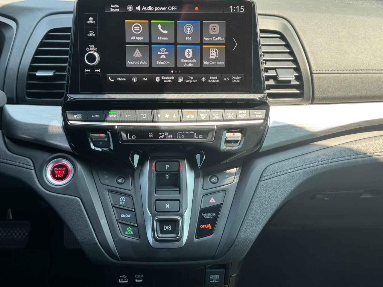 Honda Odyssey Vehicle Full-screen Gallery Image 16
