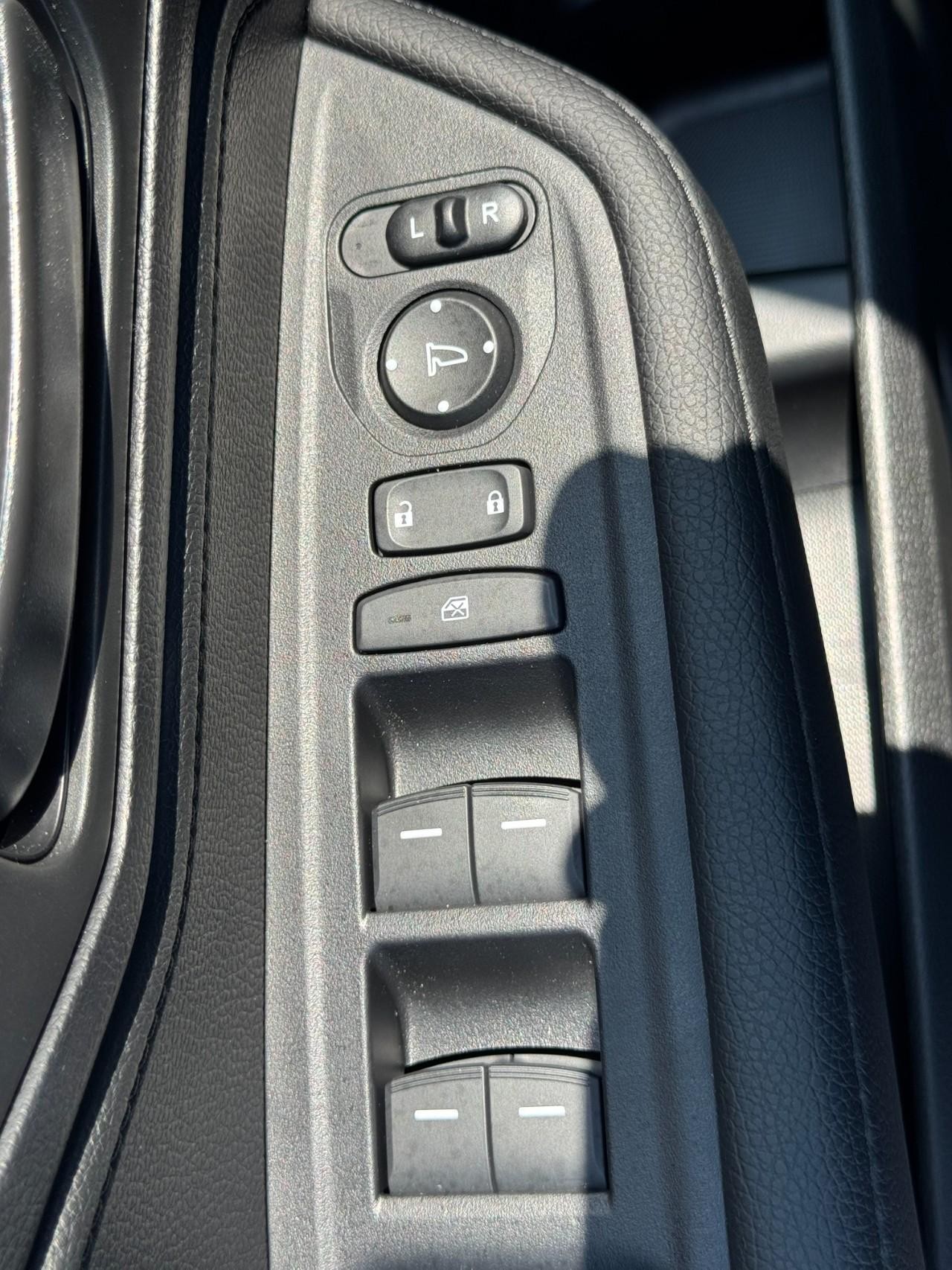 Honda Odyssey Vehicle Full-screen Gallery Image 17